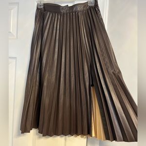 NWT Pleated Skirt with split